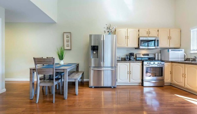 Marbella Lane -SiliconValley 3BR Gem in SJ