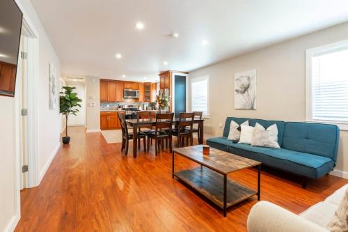 Marbella Lane-Spacious 5BR Ideal for Biz & Families in SJ