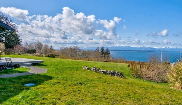 @ Marbella Lane - Waterfront Studio Whidbey Island