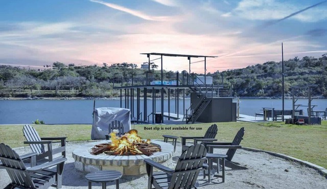 Marble Falls Lakefront Paradise w/Fire Pit!
