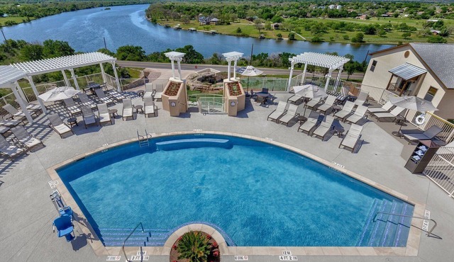 Marble Falls | Premium Group Retreat | Pool + Lake | 3BR Sleeps 8