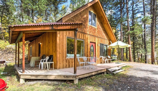Marble Hideaway Cabin with Mountain Views and Deck!