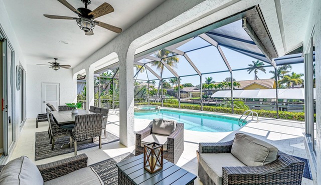 Marco Island Home w/Screened Pool < 1 Mi to Beach