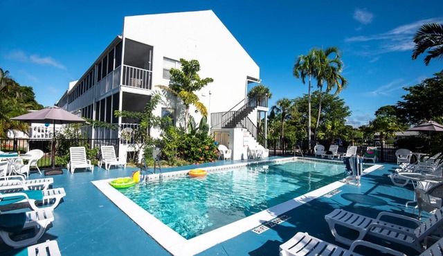 Marco Island Lakeside Inn