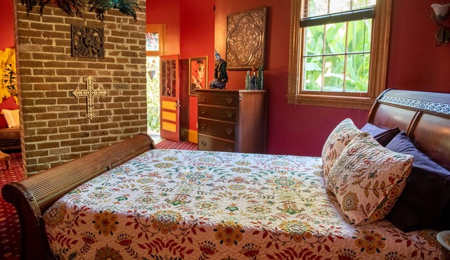 Mardi Gras Suite at The Lookout Inn in the colorful Bywater neighborhood!nn