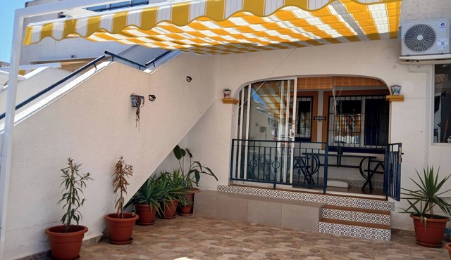 Marel, Bungalow en Urbanización con Piscina