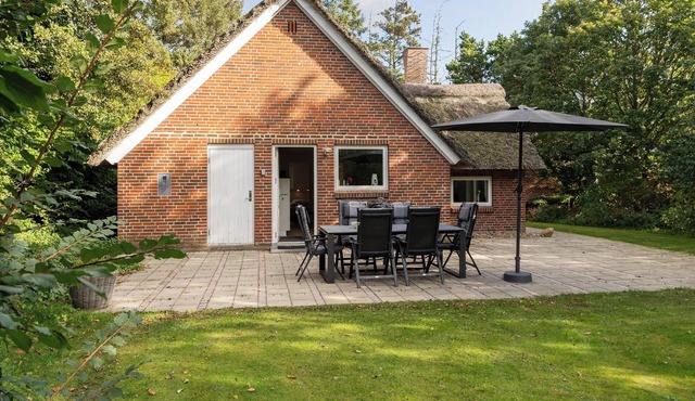Maren's Hus - Three Bedroom House, Sleeps 5