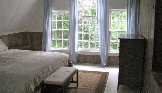 Margaret's Cottage New listing Woodstock Village