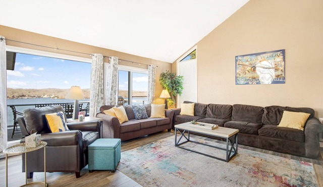 Margaritaville Lakefront | Sleeps 16 | Resort Pools/Budget-friendly big group getaway