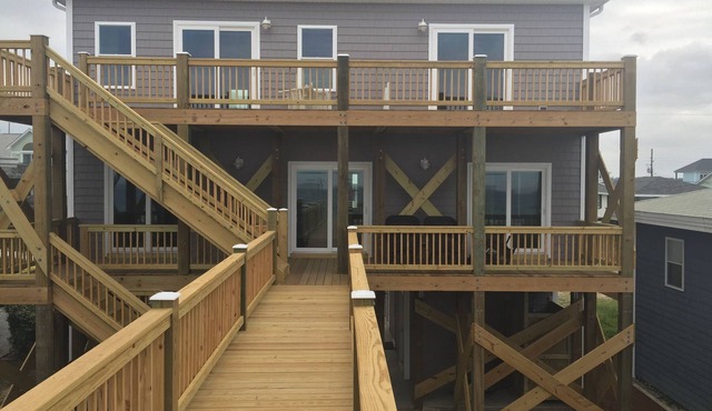 Margaritaville -New Oceanfront Home w/Elevator & Reverse Floor Plan 3,000 sq ft