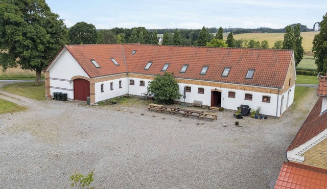 Margretehøj Manor in scenic surroundings