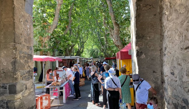 Marguerita House is located in the centre of Bessan and 12 mins to the beach .