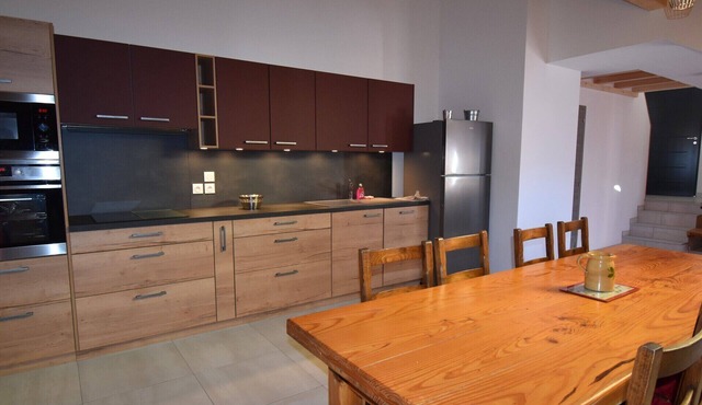MARGUERITE 3 - Four Bedroom Apartment, Sleeps 10