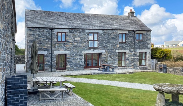 MARHAYES, pet friendly, country holiday cottage in Camelford