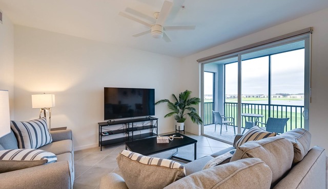 Maria Condo w/Community Pool Access