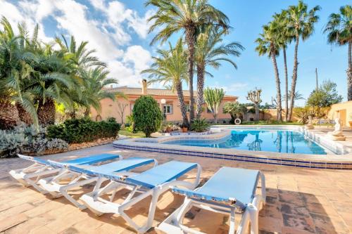 Maria I Apartment with private pool