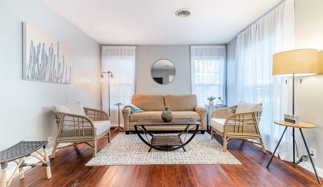 Maria's Cottage - NO CLEANING FEE, NO PET FEE