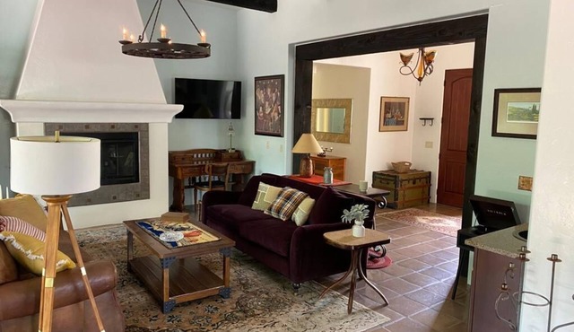 Maria's Retreat - Walking distance to the Tubac Resort - Self check-in ✨
