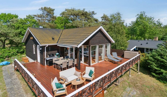 "Mariam" - 100m from the sea by Interhome