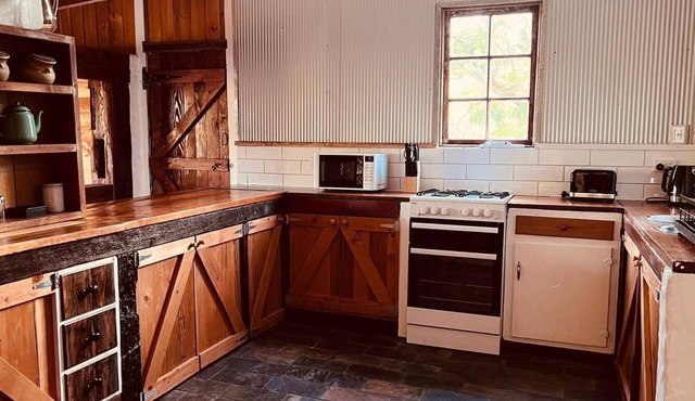 Mariam Cottage - Vintage Feel in Beautiful Eden