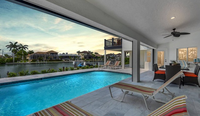 MARIANA COURT - Luxury Home, Wide Water Views, Oversized Dock!