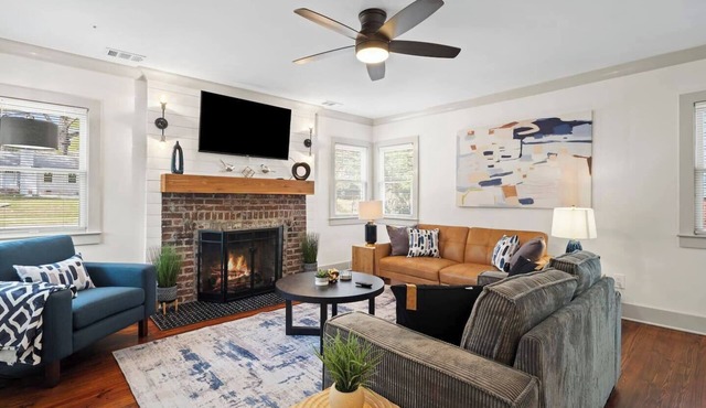 Marietta Square Suites - Big Home|Pool|Fire Pit