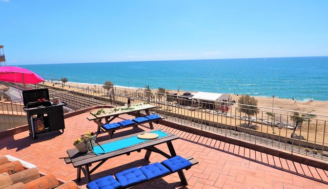MARILU SEAVIEW & BEACH - apartment, 5 bedrooms, 2 bathrooms, sun terrace