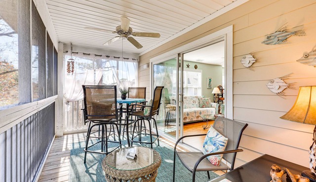 Marina & Beach Club Access: Condo in Southport