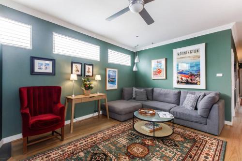 Marina Blue - Bold Bayside Charm by the Foreshore