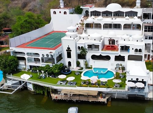 Marina Horizonte Palace Tequesquitengo