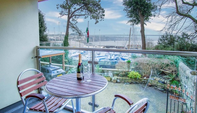 Marina House Annex - 1 Bedroom - Neyland