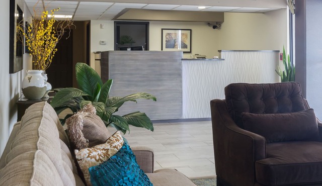 Marina Inn & Suites Chalmette - New Orleans