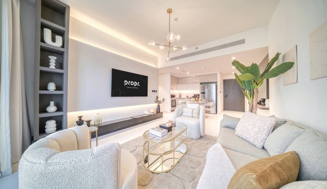 Marina Luxe 2BR | Emaar Beachfront