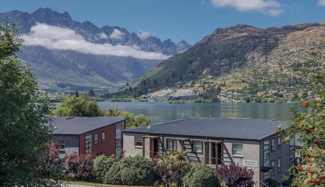 Marina Quarters 406 B Waterfront views