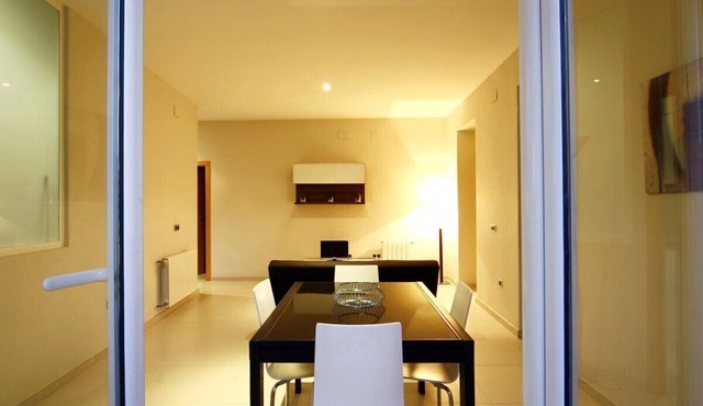 Marina Real 2 bedrooms apt. - 4 ppl