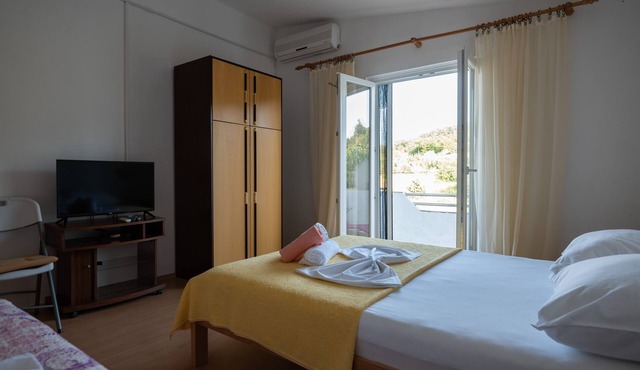 Marina's Apartments - One Bedroom Apartment with Terrace
