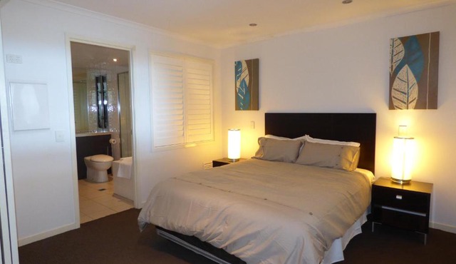 Marina View Apartment