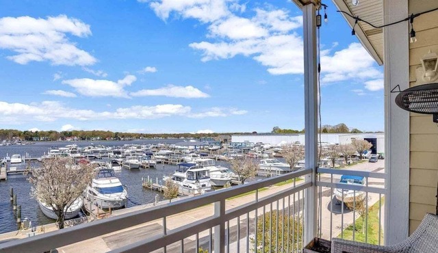 Marina View Condo w/Pool Access