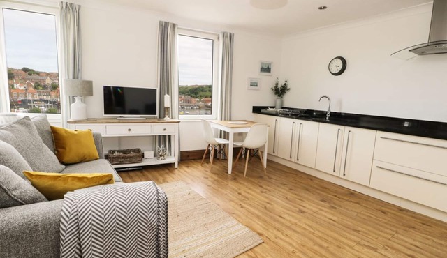 MARINA VIEW, country holiday cottage in Whitby