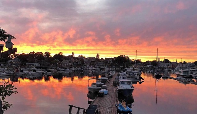 Marina View, Walk to Niles Beach & Rocky Neck