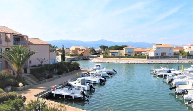 Marinas du Ponant by Interhome