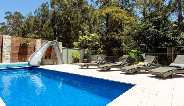 Marine Adventures – tranquil blue waters and white beaches of Jervis Bay