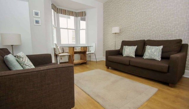 Marine Cottage |Parking| by Brighton Holiday Lets