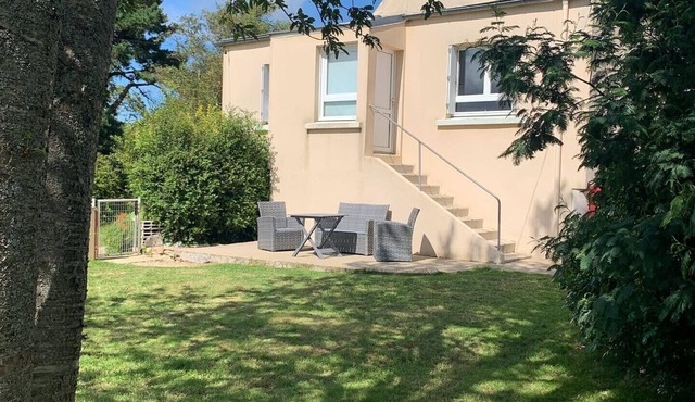 Marine gîte, ideal for a couple, between land and sea