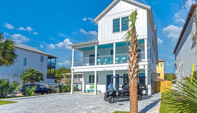 Mariner: New with Private Beach!
