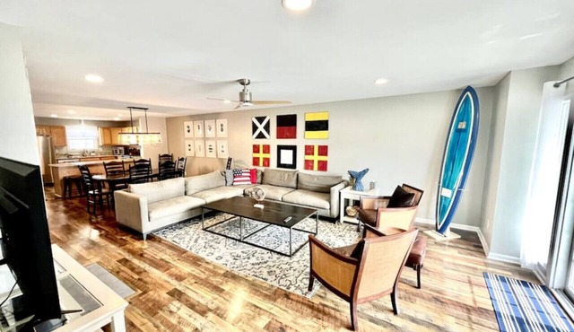 Mariner's Reach; 4 Bedroom w/2 King Beds