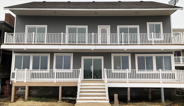 Mariners Cove 4 Bedroom Cottage by RedAwning