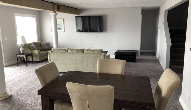 Mariners Cove (4-Bedroom Cottage) - Pets Allowed by RedAwning