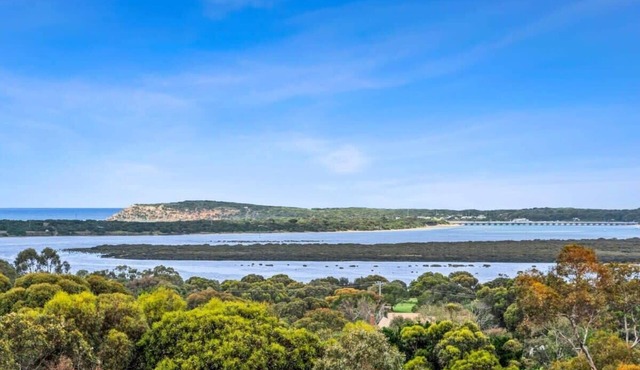 Mariners Retreat Unrivalled Ocean and River Views