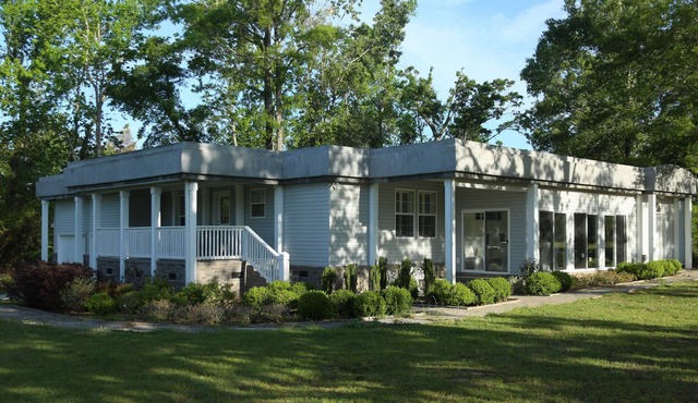 Marion House Luxurious ,Wedding Destination ,Driving Range,Swimming ,fishing